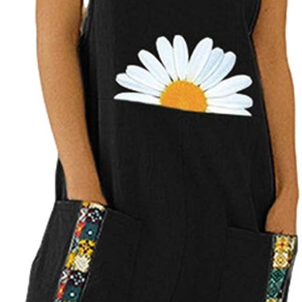Jumpsuit / Overalls, S, daisy appliqué, super comfy for fall or summer.